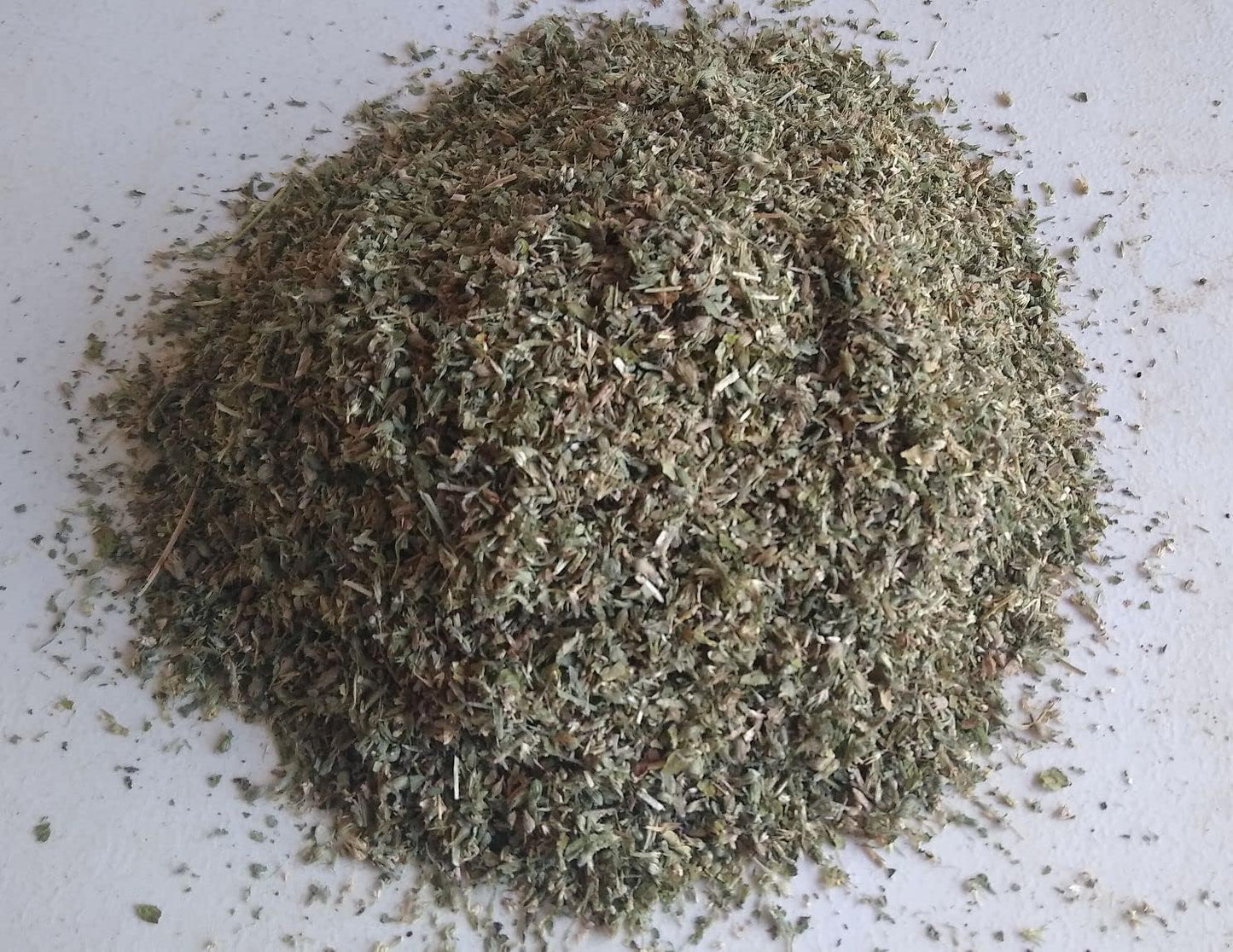 Catnip (4 Oz Coarse Cut) Fresh Premium Canadian Catnip, for Cats & Kittens, Interactive Cat-Nip Play Treats